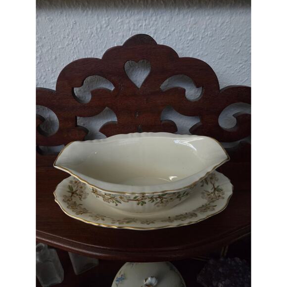 Syracuse China Orchard Gravy Boat w/ Attached Underplate 1940s–50s Vintage - Picture 2 of 7